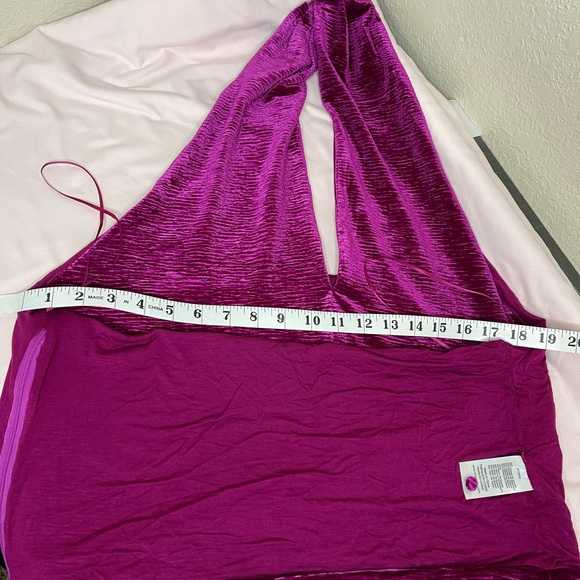 Anthropologie Velvet Halter top.Dolan Left Coast XL NWT - Picture 4 of 4